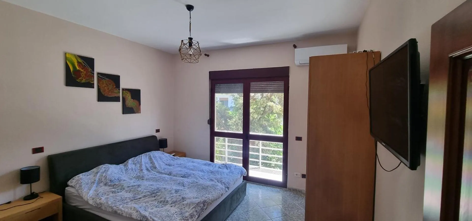 Matt House Beachside Apartment Durres